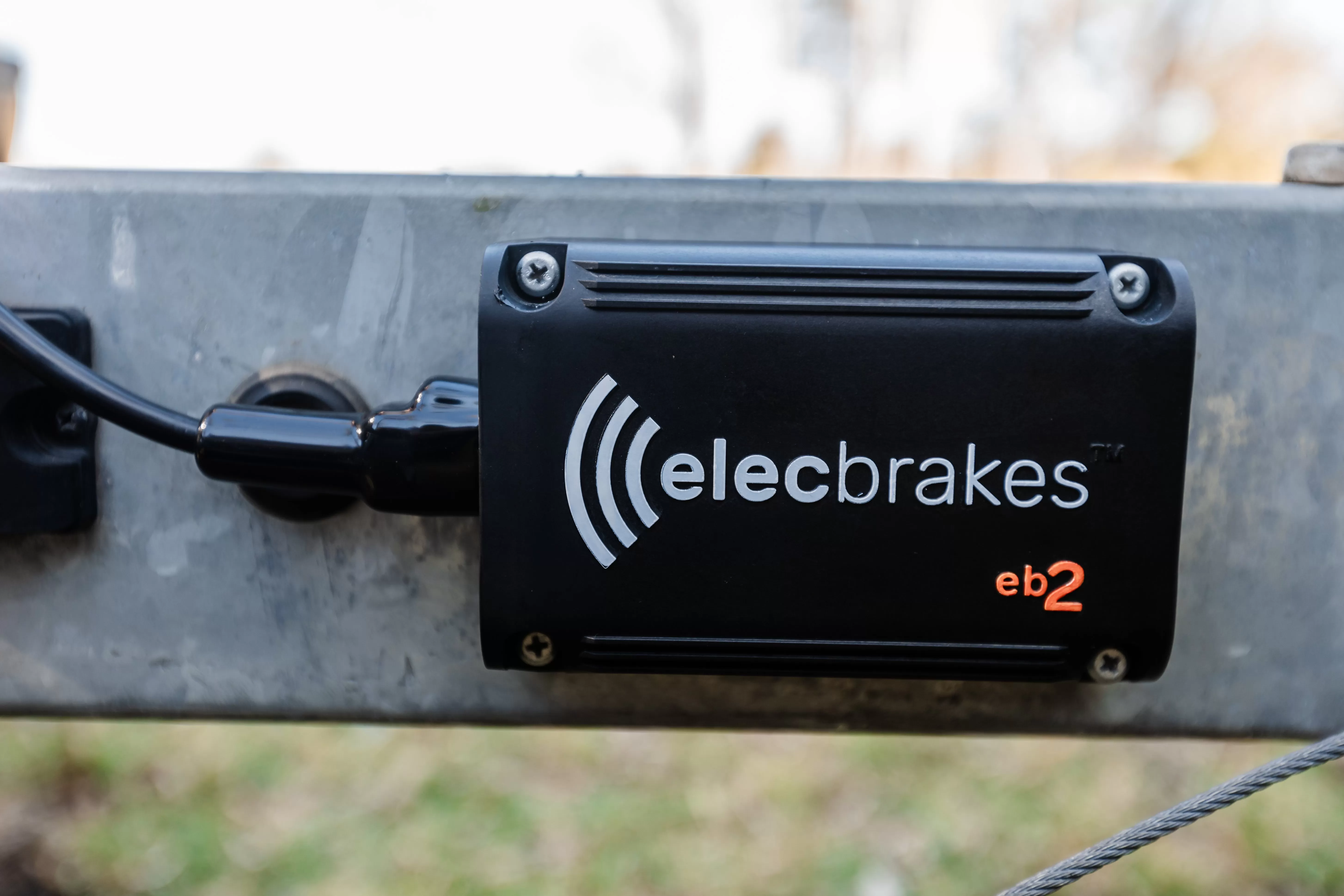 Elecbrakes package - EB2 controller, remote & flat 7/12 plug & play adaptor