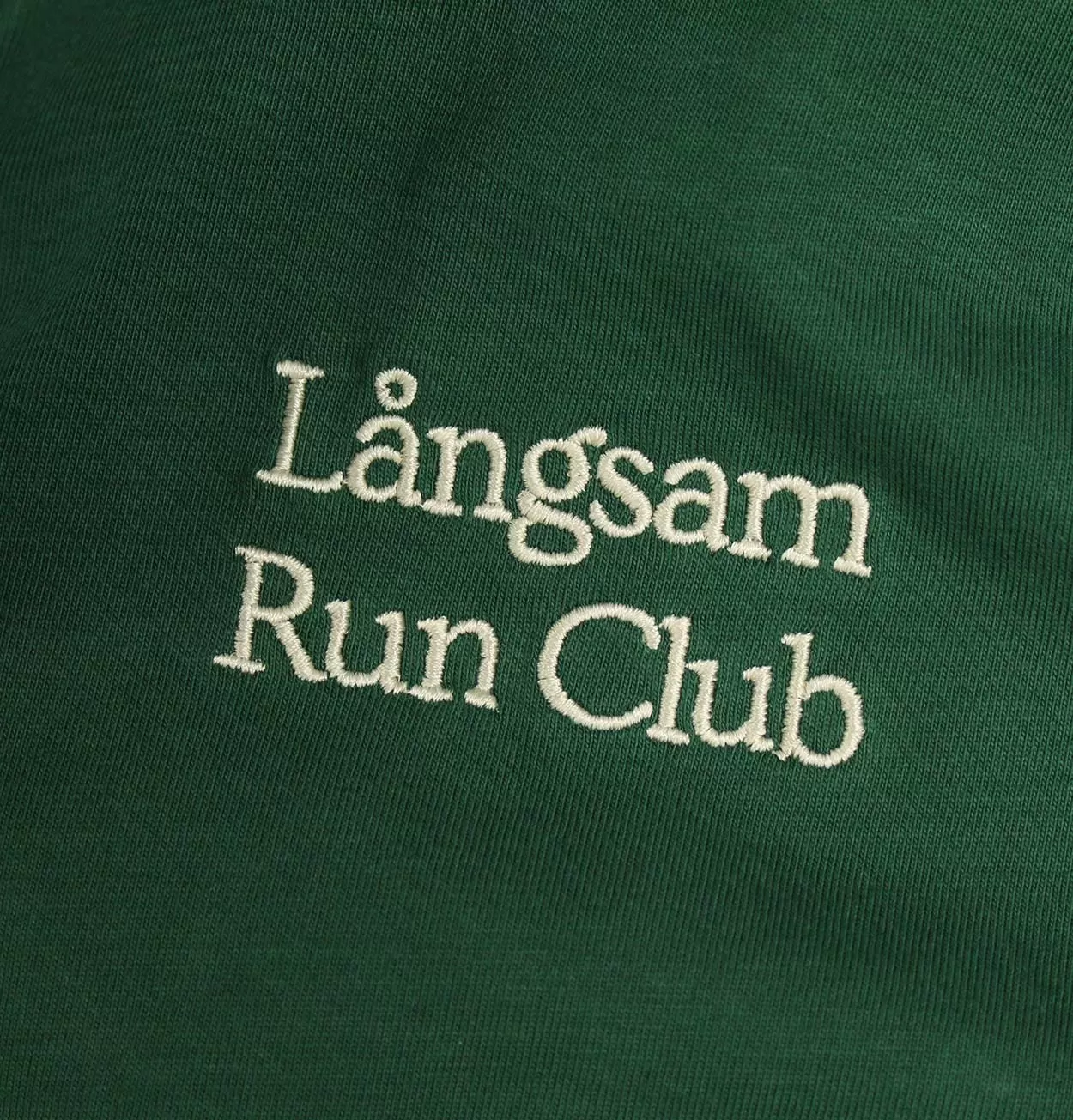 Lngsam Run Club Embroidered Logo T-Shirt in Emerald