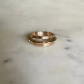 SELF-STACKER RING