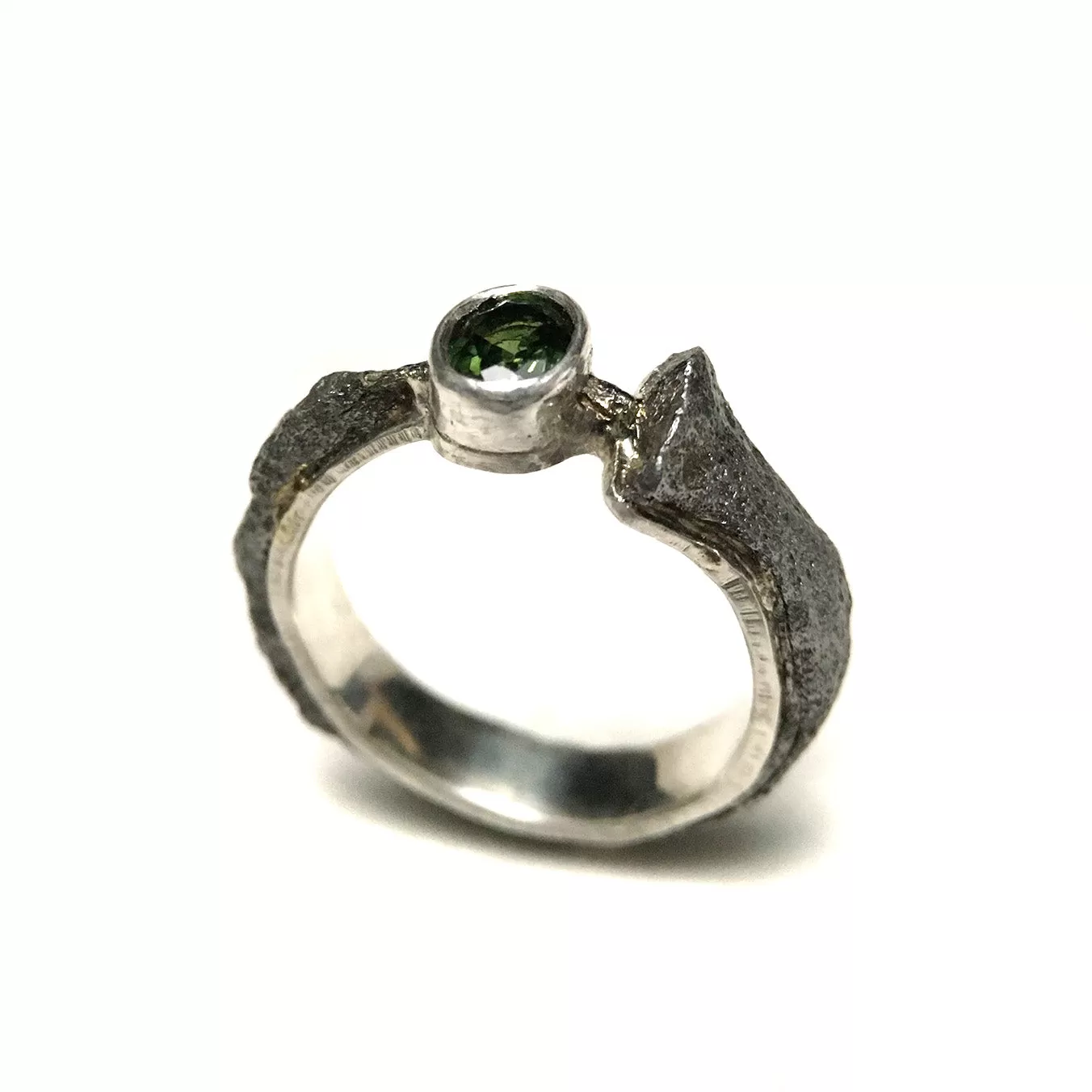 Vintage Nail Ring with Green Tourmaline