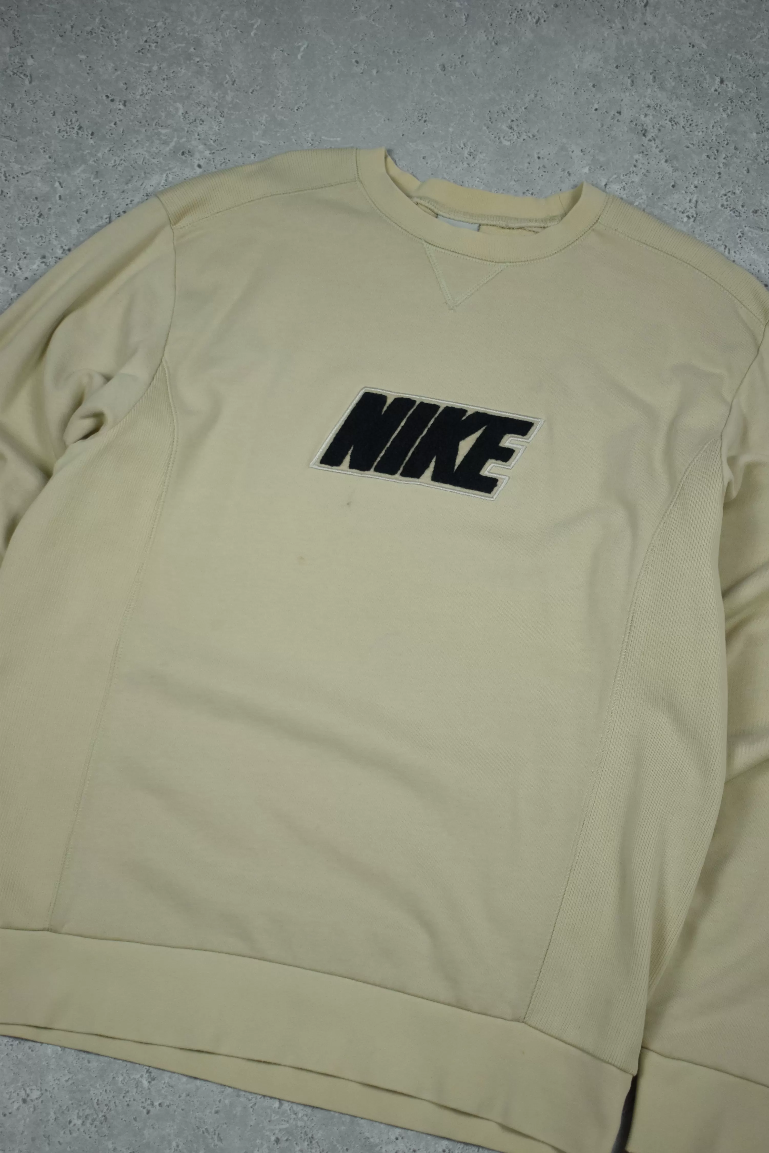 Vintage Nike Embroidered Carpet Print Sweatshirt Medium